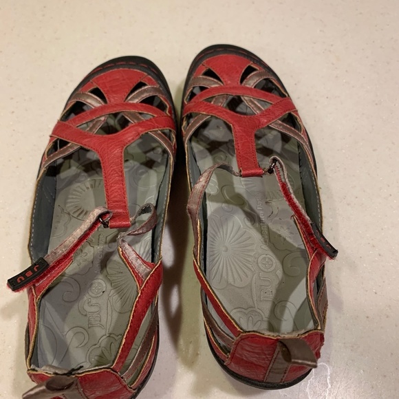 JBU Jambu Red & Gold Current T-strap Sandals 7.5 - Picture 8 of 12
